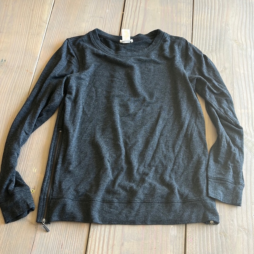 4/$20 Matty M Small Sweater